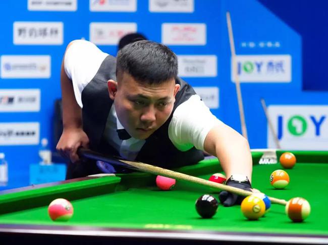 弗赖堡一直 弗赖堡一直