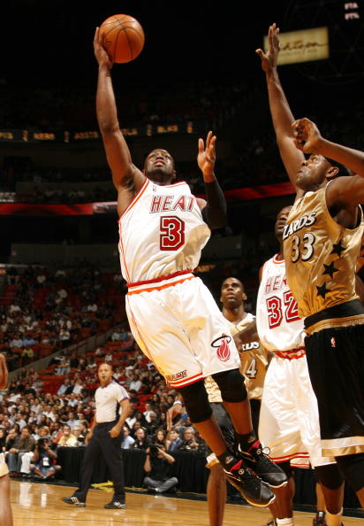 内完成三件 内完成三件